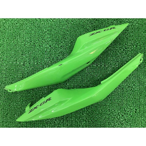 ZX-6R シートカウル 左右 緑 36040-0087/36040-0088 カワサキ 純正 ZX636G ZX600R 36040-0087 36040-0088 ニンジャ NINJA 【中古】 23 カワサキ（Kawasaki） ZX-6R シートカウル 左右 緑 36040-0087/36040