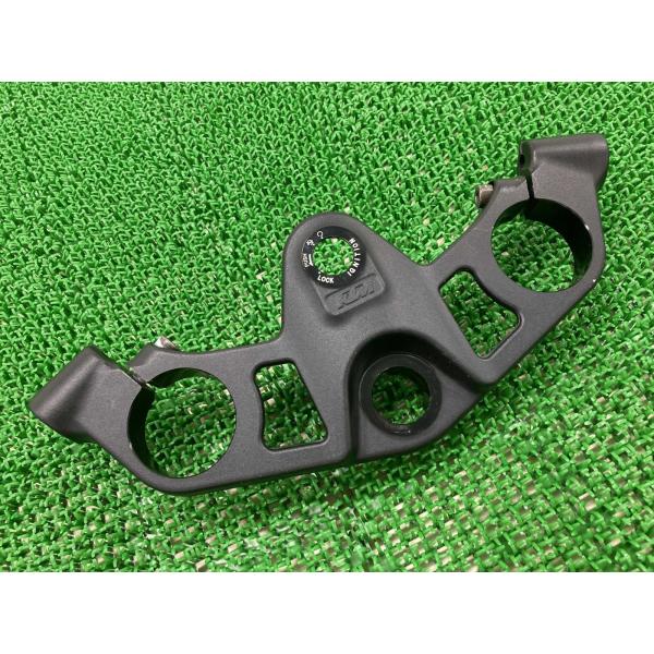RC125 トップブリッジ 905.01.034.135 KTM 純正 中古 バイク 部品 コンディション良好 割れ欠け無し 品薄 希少品 車検 Genuine jC KTM RC125 トップブリッジ 905.01.034.135 KTM 純正 中古 バイク 部品