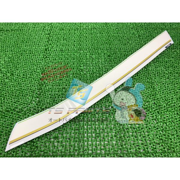 ZRX1200DAEG タンクデカール 右 在庫有 即納 カワサキ 純正 新品 バイク 部品 在庫有り 即納可 車検 Genuine 94 カワサキ（Kawasaki） ZRX1200DAEG タンクデカール 右 在庫有 即納