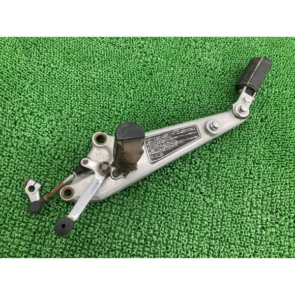 ホンダ（HONDA） CB750F ステッププレート 左 純正 中古 バイク 部品