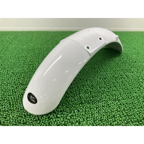V7ストーン フロントフェンダー 白 PA6 モトグッチ 純正 バイク 部品 コンディション良好 品薄 希少品 MotoGuzzi 【中古】 50 V7ストーン フロントフェンダー 白 PA6 モトグッチ 純正 中古 バイク