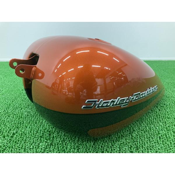FLHTK1870 タンク 橙M ハーレー 純正 バイク 部品 エレクトラグライド ウルトラリミテッド 綺麗 良品 凹みなし 【中古】 77 FLHTK1870 タンク 橙M ハーレー 純正 中古 バイク 部品 エレクトラ