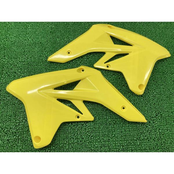 RM-Z250 シュラウド 左右 黄 社外 中古 バイク 部品 ～09年 ノーマルタイプ 割れ欠け無し 品薄 希少品 サイドカウル Nf RM-Z250 シュラウド 左右 黄 社外 中古 バイク 部品 〜09年 ノーマル