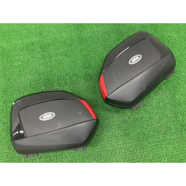 GIVI製 パニアケース 左右 社外 中古 バイク 部品 サイドケース 鍵無し