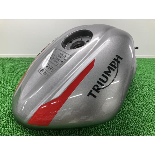 トライアンフ　TR6 純正タンク ストリートトリプルRS タンク 銀 トライアンフ(TRIUMPH) 純正