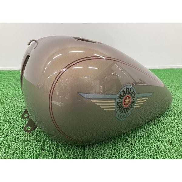 FLSTF1450 タンク ガンM ハーレー 純正 中古 バイク 部品 ソフテイル