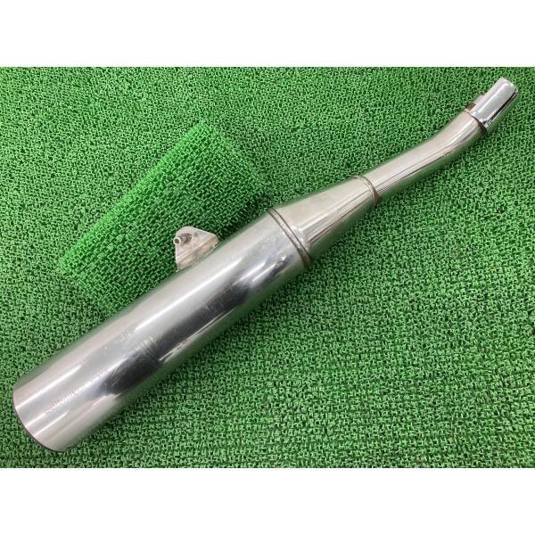 GSX400インパルス サイレンサーマフラー 23E0 スズキ 純正 バイク 部品 GK79A IMPULSE コケキズ無し 品薄 希少品 【中古】 90 スズキ（SUZUKI） GSX400インパルス サイレンサーマフラー 23E0 純正
