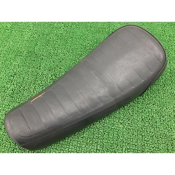 5*N様 【中古】　カワサキ純正　250TR シート 品番　53001-1984 カワサキ（Kawasaki） 250TR シート 53001-1984 純正 中古 バイク 部品