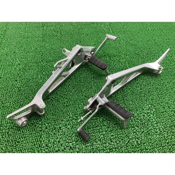 CB1300 SC54 2007年 純正シフトペダル　ブレーキペダル　ホルダー付 CB1300 SC54 2007年 純正シフトペダル ブレーキペダル ホルダー付