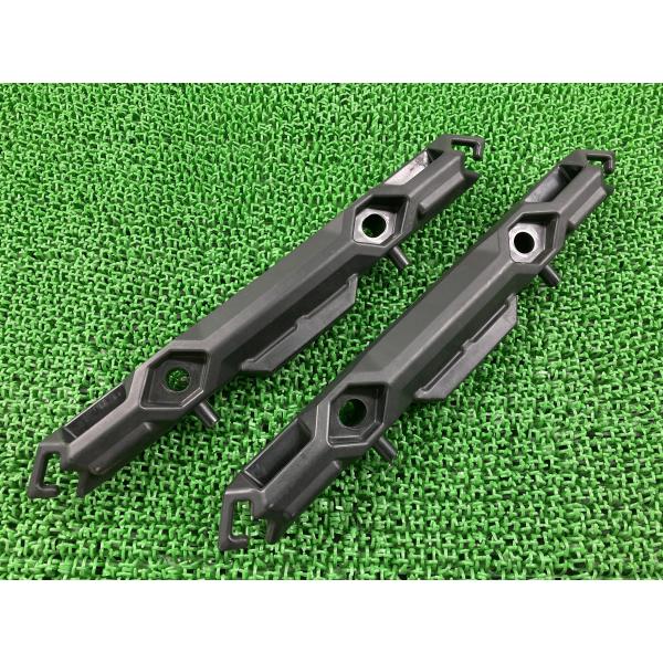 MT-09トレーサー サイドバッグサポート 左右 2PP ヤマハ 純正 RN36J RN51J サイドケースサポートステー 荷掛フック 【中古】 4 ヤマハ発動機 MT-09トレーサー サイドバッグサポート 左右 2PP ヤマハ