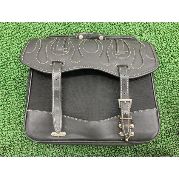 デグナー製 サイドバッグ 片側 社外 中古 バイク 部品 13L 修復素材に