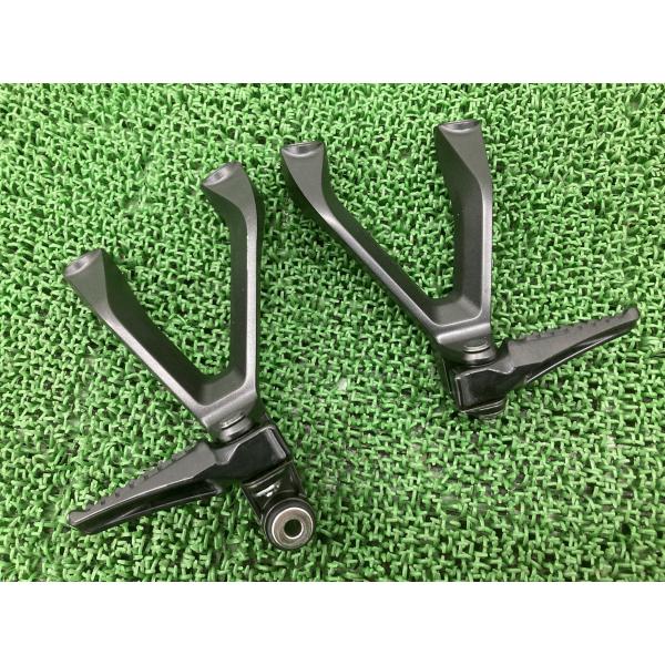 CBR1000RR-RSP タンデムステップ 左右 MKR ホンダ 純正 中古 バイク 部品 SC82 新車外し ファイヤーブレード ペグ ハイクオリティ 47 ts-parts_22332366