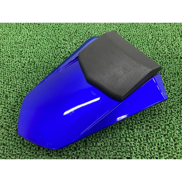 YZF-R1 シングルシートカウル 青M 社外 バイク 部品 RN12 RN13 割れ欠け無し 品薄 希少品 【中古】 28 YZF-R1 シングルシートカウル 青M 社外 中古 バイク 部品 RN12 RN13