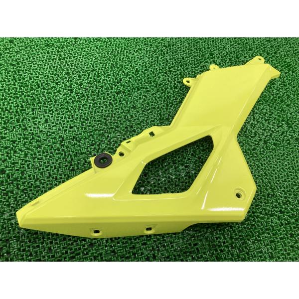 グロム サイドカバー 右 黄 K26 ホンダ 純正 中古 バイク 部品 JC92 GROM MSX コンディション良好 割れ欠け無し 車検 Genuine 66 ホンダ（HONDA） グロム サイドカバー 右 黄 K26 純正 中古 バイク