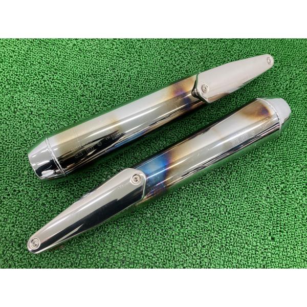 V7レーサー サイレンサーマフラー ZGU1026 モトグッチ 純正 バイク 部品 ヒートガード コケキズ無し 品薄 希少品 【中古】 76 V7レーサー サイレンサーマフラー ZGU1026 モトグッチ 純正 中古