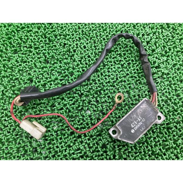 V-MAX レギュレター ヤマハ 純正 中古 バイク 部品 3UF 42X-A1 SH569A-12 レギュレーター レクチファイアー XV750ビラーゴ 車検 Genuine 28