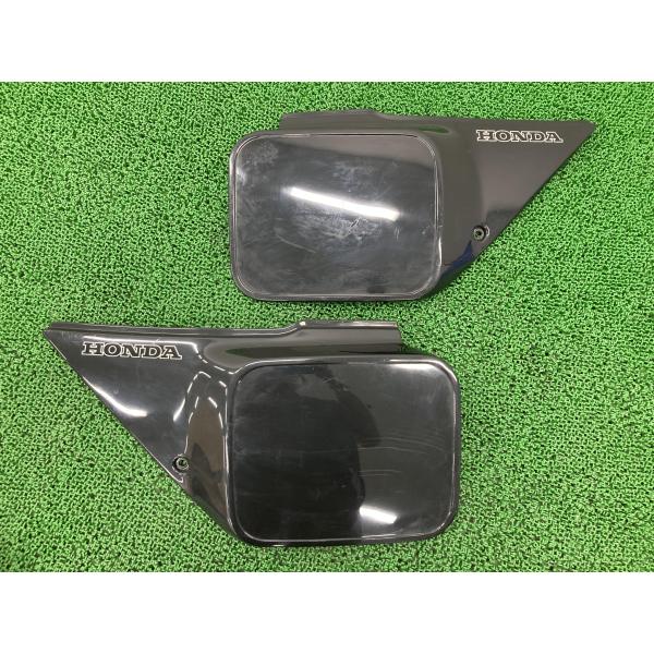 FTR223 サイドカバー 左右 黒 83500/83600 ホンダ 純正 バイク 部品 MC34 83500 83600 希少品 品薄 割れ欠け無し 【中古】 74 ホンダ（HONDA） FTR223 サイドカバー 左右 黒 83500/83600 純正 中古