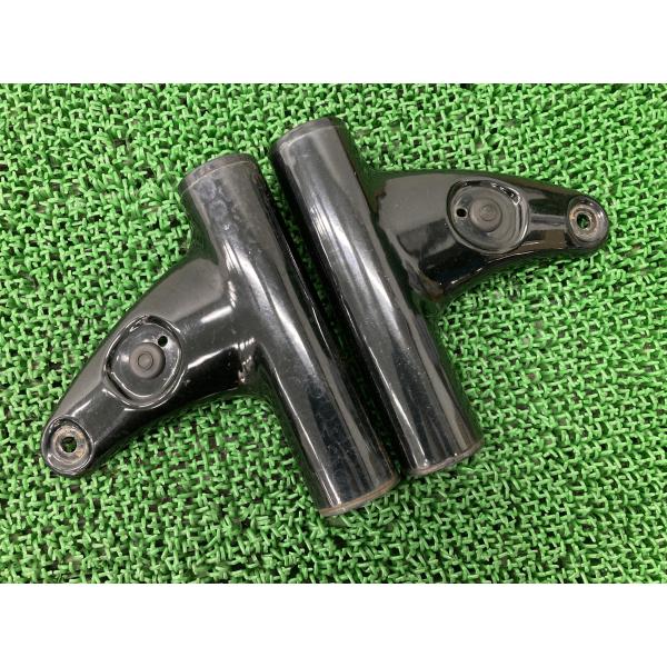 カワサキ（Kawasaki） W650 ヘッドライトステー 左右 黒 純正 中古