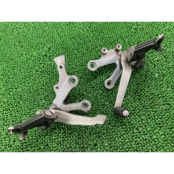 カワサキ（Kawasaki） ZX-9R ステップ 左右 1874/1875 純正 中古