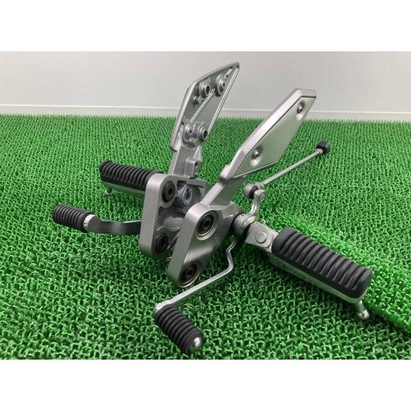 FZ-1フェザー メインステップ 右 2D1 ヤマハ 純正 中古 RN21J ペグ ブレーキペダル aB ts-parts_22416208
