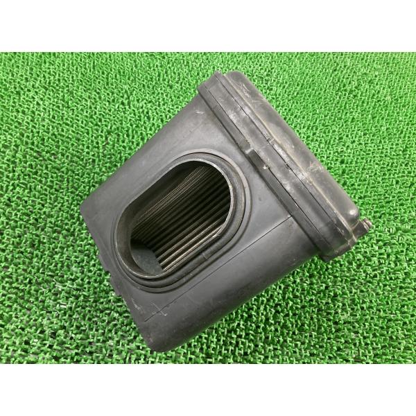 ゼファー750 エアクリーナーボックス D011 カワサキ 純正 バイク 部品 ZR750C ZEPHYR750 割れ欠け無し 品薄 希少品 【中古】 57 カワサキ（Kawasaki） ゼファー750 エアクリーナーボックス D011 純正