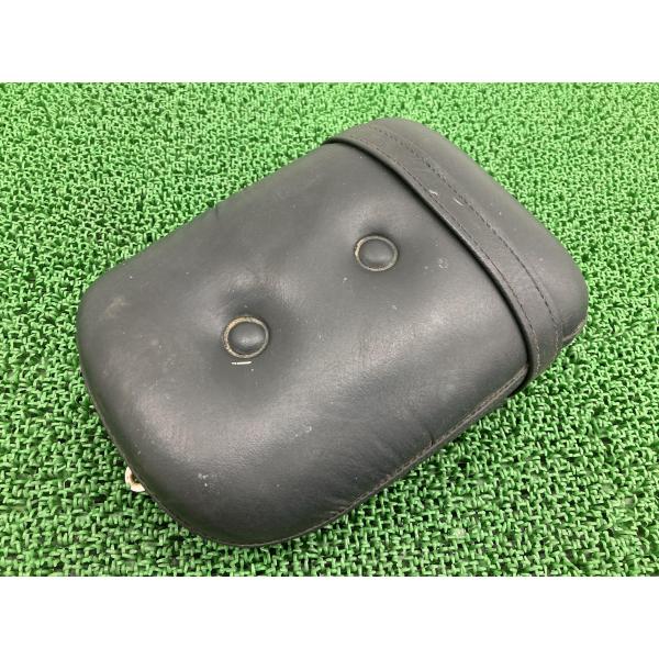 ビラーゴ250 タンデムシート 2UJ ヤマハ 純正 中古 バイク 部品 3DM XV250Virago ピリオンシート シートバンド リアシート Hv ヤマハ発動機 ビラーゴ250 タンデムシート 2UJ ヤマハ 純正 中古