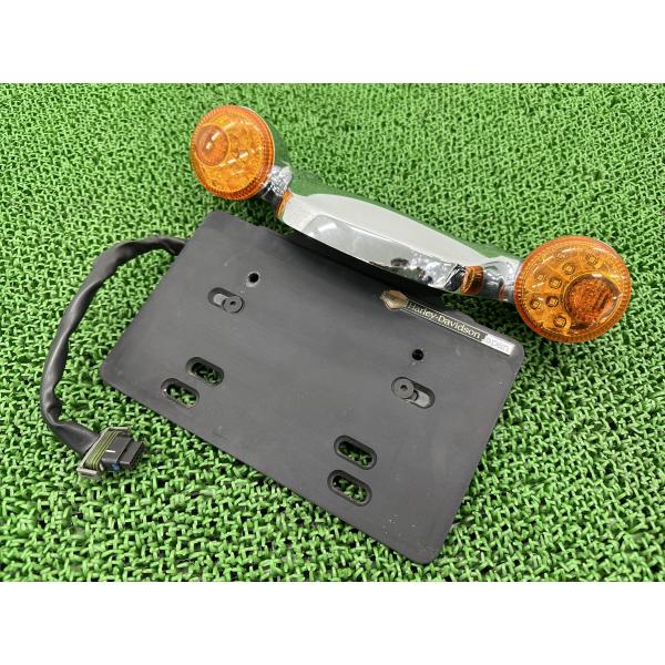 FLTRX103 リアウインカー 左右 001254 ハーレー 純正 バイク 部品 ツーリング ロードグライド LED ナンバーホルダー 【中古】 33 FLTRX103 リアウインカー 左右 001254 ハーレー 純正 中古 バイク 部品
