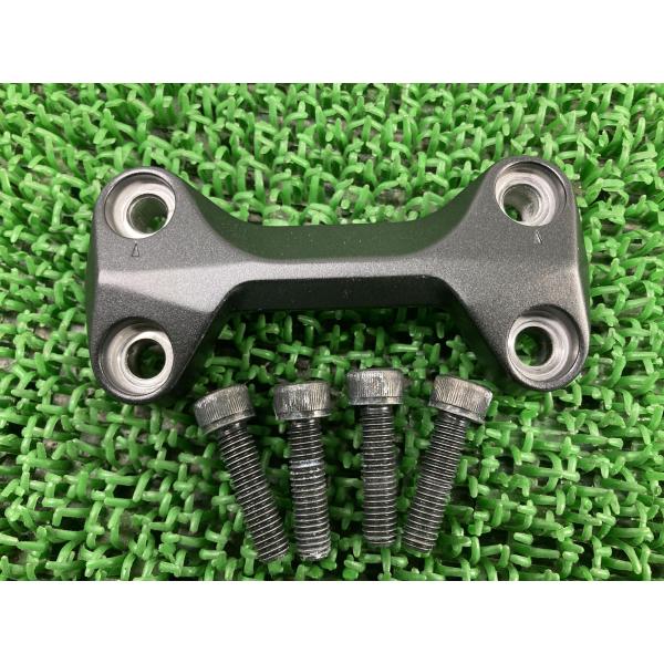 XSR155 ハンドルポストカバー ヤマハ 純正 中古 バイク 部品 RG63 クランプカバー コンディション良好 曲がり無し 車検 Genuine 1
