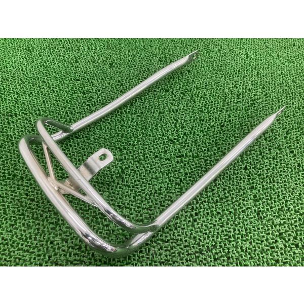 ソフテイル リアフェンダーレール 社外 バイク 部品 ハーレー TC88 モール コケキズ無し 品薄 希少品 【中古】 15 ソフテイル リアフェンダーレール 社外 中古 バイク 部品 ハーレー
