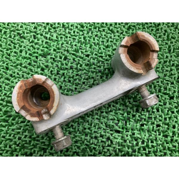 モンキー ハンドルポスト ホンダ 純正 Z50J トップブリッジ くるくるハンドルホルダー 割れ欠け無し 品薄 希少品 【中古】 79 ホンダ（HONDA） モンキー ハンドルポスト 純正 中古 バイク 部品 Z50J