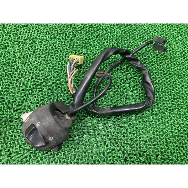 スカイウェイブ250 ハンドルスイッチ 左 374-18 スズキ 純正 中古 バイク 部品 CJ43A CJ44A スイッチボックス 修復素材に 品薄 43