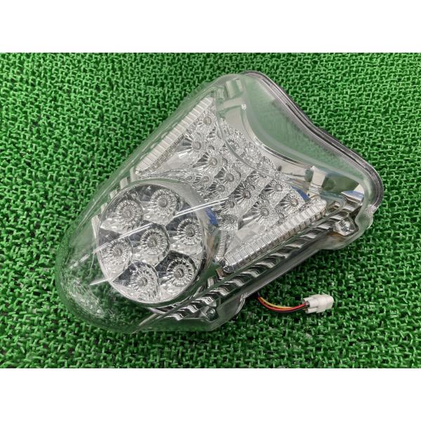 POSH製GSX1300Rハヤブサ テールランプ 社外 バイク 部品 GX72A カスタムLED 割れ欠け無し 品薄 希少品 スモーク 【中古】 77 POSH製GSX1300Rハヤブサ テールランプ 社外 中古 バイク 部品 GX72A