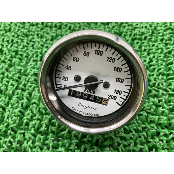 DAYTONA スピードメーター 未使用品 デイトナ製 スピードメーター 社外 中古 バイク 部品 200キロメーター