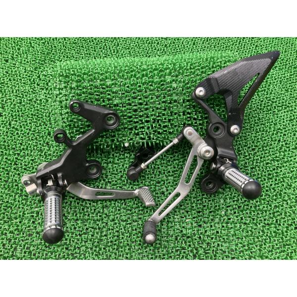 バイクステップ左　刻印　GT4-L NS-1対応 カワサキ（Kawasaki） NINJA400 ステップ 左右 DSC 純正 中古 バイク