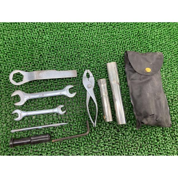 カワサキ　エストレア　純正部品　工具セット　初期型 カワサキ（Kawasaki） 車載工具 純正 中古 バイク 部品 ツールキット