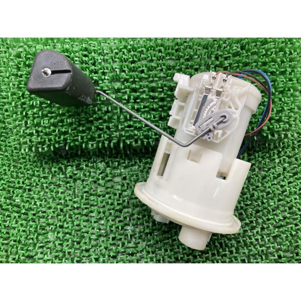 FZ-1フェザー フューエルポンプ 2D1 ヤマハ 純正 中古 RN21J FZ1FAZER 修復素材に Sa ヤマハ発動機 FZ-1フェザー フューエルポンプ 2D1 ヤマハ 純正 中古