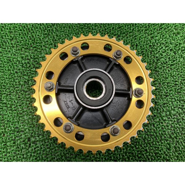 プロフ様 カワサキ（Kawasaki） GPZ900R リアホイールハブ 1057 純正 中古