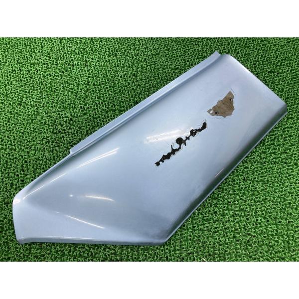 ホンダ（HONDA） GL1500 サイドカバー 左 水色 MN5 純正 中古 バイク
