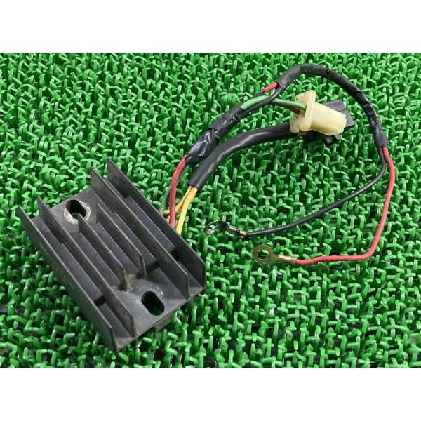 CB223S レギュレター ホンダ 純正 中古 バイク 部品 MC40 レギュレター レクチファイヤー 機能的問題なし 車検 Genuine 18 ホンダ（HONDA） CB223S レギュレター 純正 中古 バイク 部品 MC40