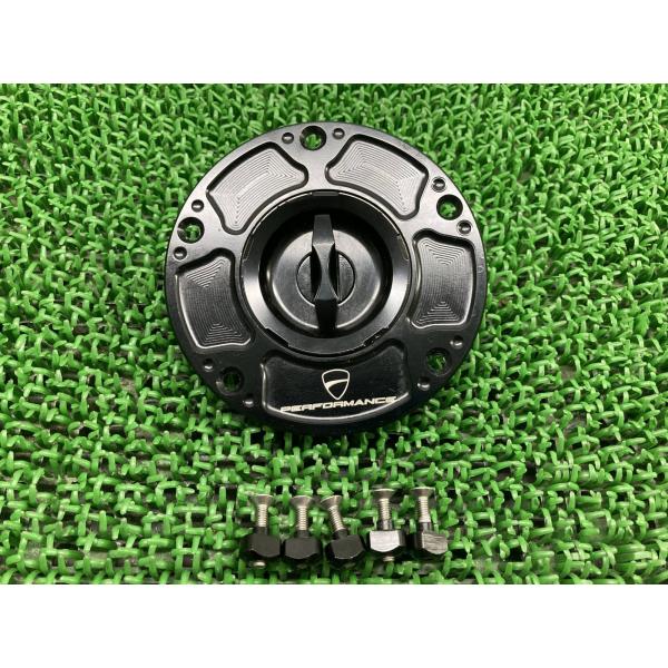 DUCATI（ドゥカティ） パニガーレ タンクキャップ 純正 中古 バイク
