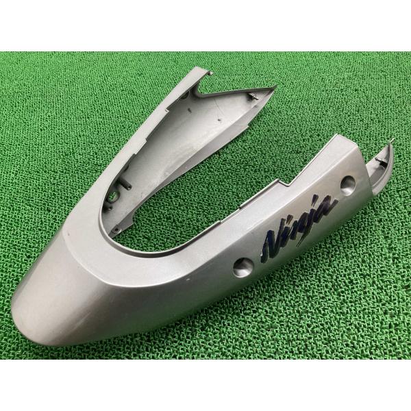 ZX-12R テールカウル ガンM 36040-1053 カワサキ 純正 ZXT20A シートカウル マレーシア仕様 割れ欠け無し 品薄 【中古】 14 カワサキ（Kawasaki） ZX-12R テールカウル ガンM 36040-1053 純正