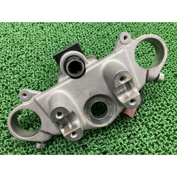 CB400SF トップブリッジ MY9A ホンダ 純正 中古 バイク 部品 NC31 41φ 修復素材に 曲がり無し 品薄 車検 Genuine pC ホンダ（HONDA） CB400SF トップブリッジ MY9A 純正 中古 バイク 部品
