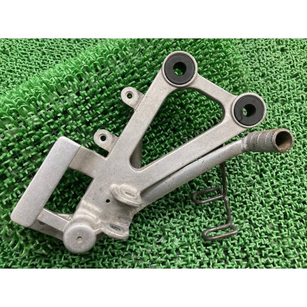 NSR250R ステップ 右 ホンダ 純正 中古 MC21 ブレーキペダル マスター キャリパー iT ホンダ（HONDA） NSR250R ステップ 右 純正 中古 バイク 部品 MC16