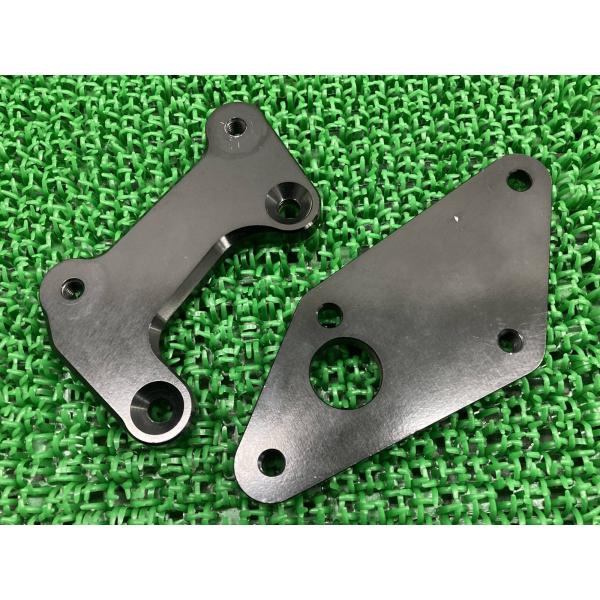 ベビーフェイス製NINJA250 NINJA400 バックステッププレート 左右 社外 中古 EX250P EX400G BABYFACE セットバックプレート Kn ベビーフェイス製NINJA250 NINJA400 バックステッププレート 左右 社外