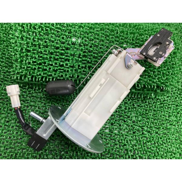 スズキ（SUZUKI） GSX-S1000 フューエルポンプ 15100-04K00 純正 中古