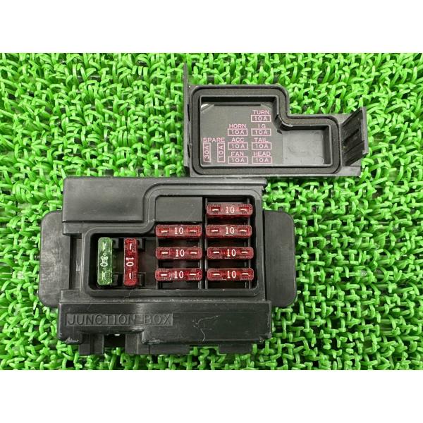 ZZ-R400 ヒューズボックス カワサキ 純正 中古 バイク 部品 ZX400N ジャンクションボックス 機能的問題なし バリオス バリオスII ZX-12R ZX-9R ZRX400 ZRX-II Xr