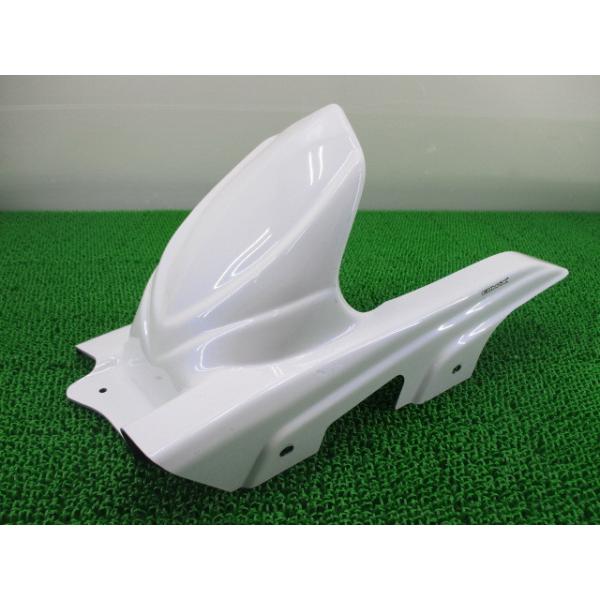 ERMAX製GSR750 インナーリアフェンダー 白 GR7NA-102*** 社外 2016年式外し GR7NA 割れ欠け無し そのまま使える 【中古】 21 ERMAX製GSR750 インナーリアフェンダー 白 GR7NA-102*** 社外 中古
