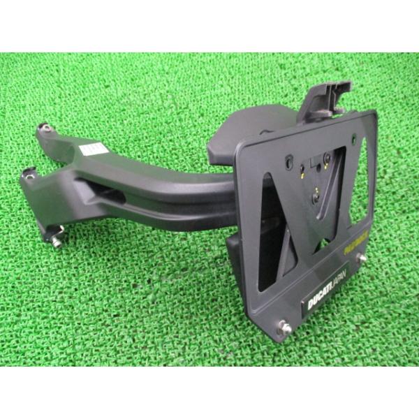バイク部品　ドカティ　リアフェンダー　ナンバーステー　56113231C　アンダーカバー？　中古品 ts-parts_32012858