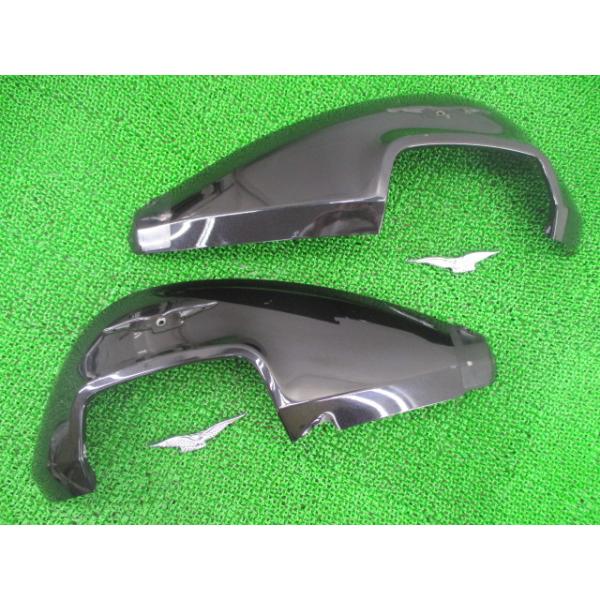 カリフォルニア1400カスタム タンクカバー 左右 黒M モトグッチ 純正 バイク 部品 コンディション良好 コケキズ無し 【中古】 79 カリフォルニア1400カスタム タンクカバー 左右 黒M モトグッチ 純正