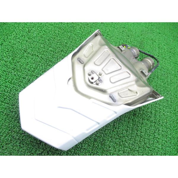749R 999R サイレンサーマフラー 573.1.064.2B ドゥカティ 純正 バイク 部品 コケキズ無し 品薄 希少品 車検 Genuine 【中古】 29 DUCATI（ドゥカティ） 749R 999R サイレンサーマフラー 573.1.064.2B